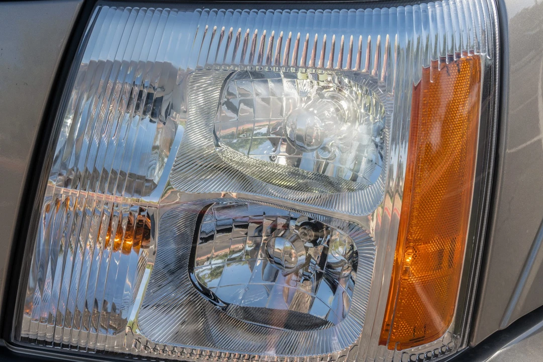 2003 Cadillac Escalade & EXT 2nd Gen - Image 21 of 31