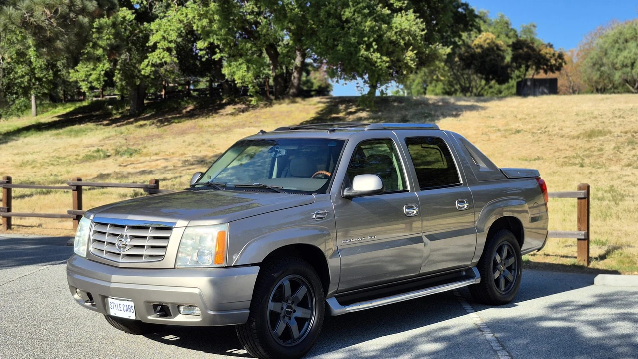 2003 Cadillac Escalade & EXT 2nd Gen - Image 4 of 31