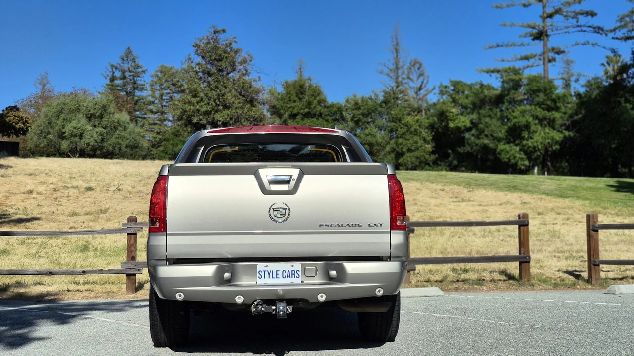 2003 Cadillac Escalade & EXT 2nd Gen - Image 22 of 31