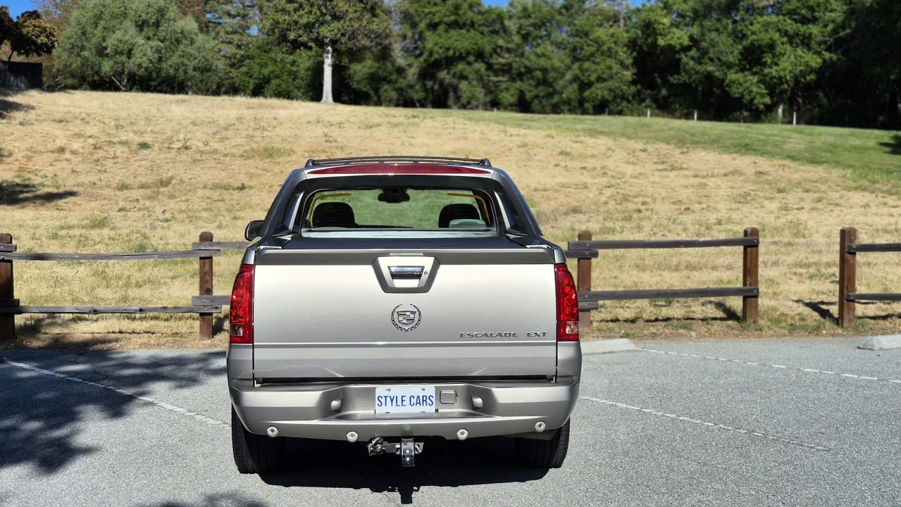 2003 Cadillac Escalade & EXT 2nd Gen - Image 20 of 31