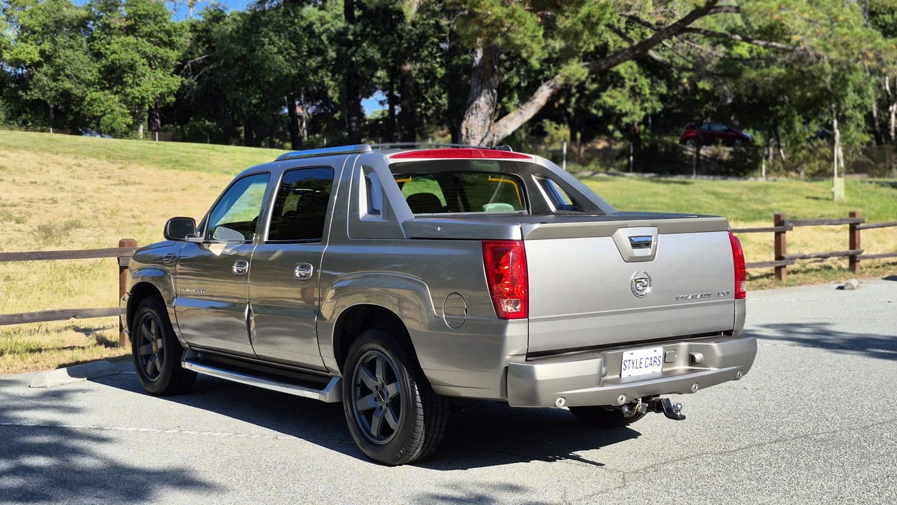 2003 Cadillac Escalade & EXT 2nd Gen - Image 15 of 31