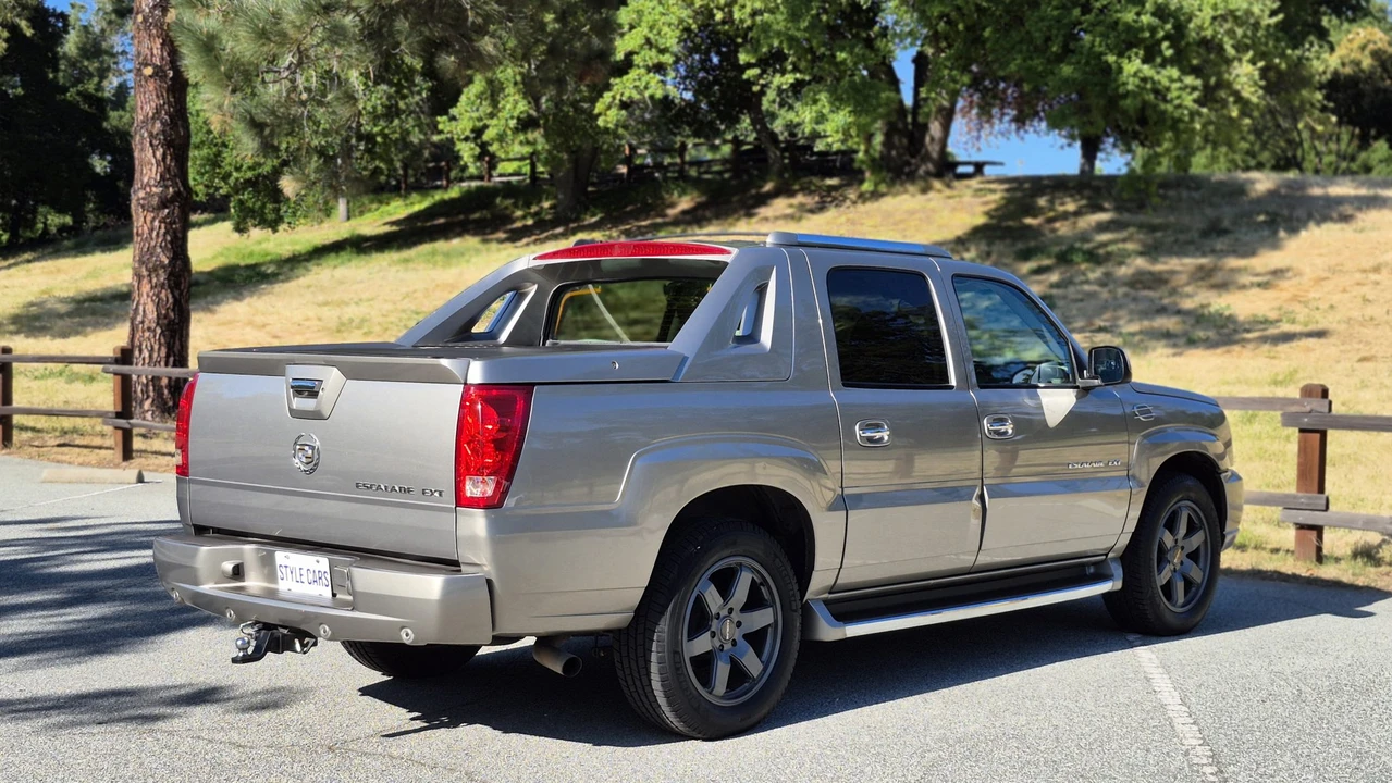 2003 Cadillac Escalade & EXT 2nd Gen - Image 26 of 31