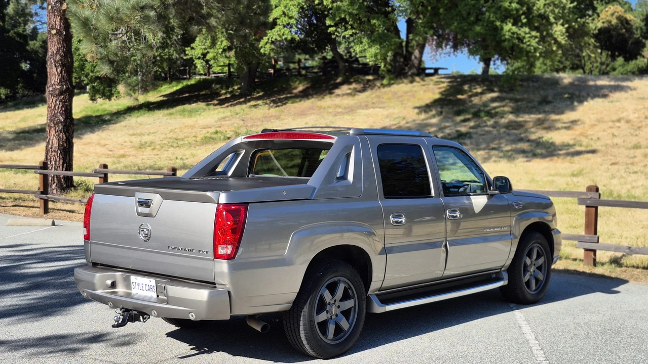 2003 Cadillac Escalade & EXT 2nd Gen - Image 25 of 31