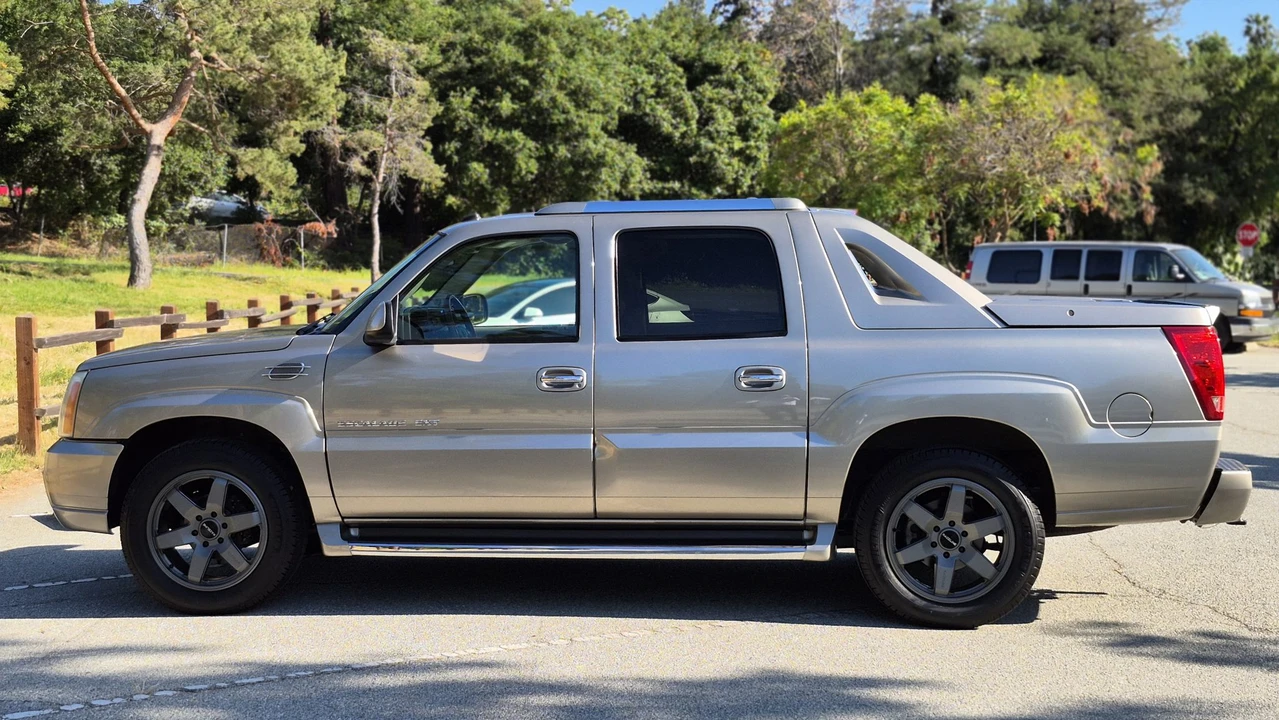 2003 Cadillac Escalade & EXT 2nd Gen - Image 13 of 31