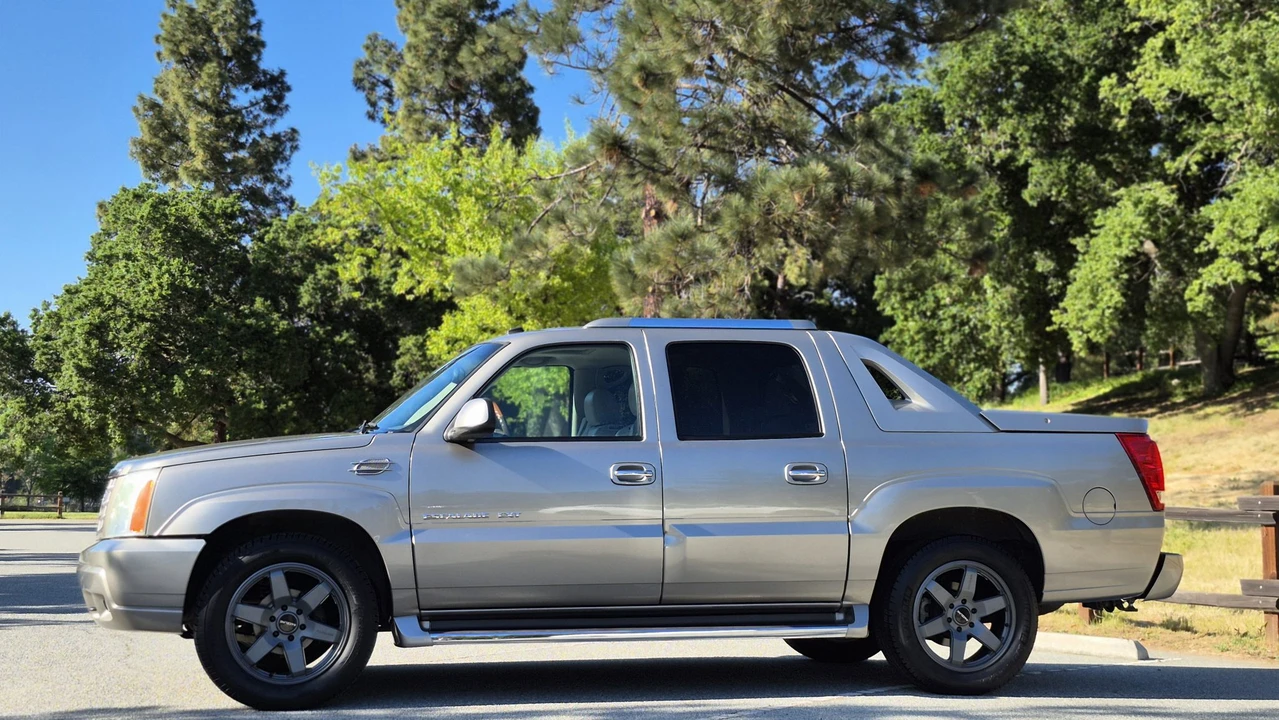 2003 Cadillac Escalade & EXT 2nd Gen - Image 10 of 31