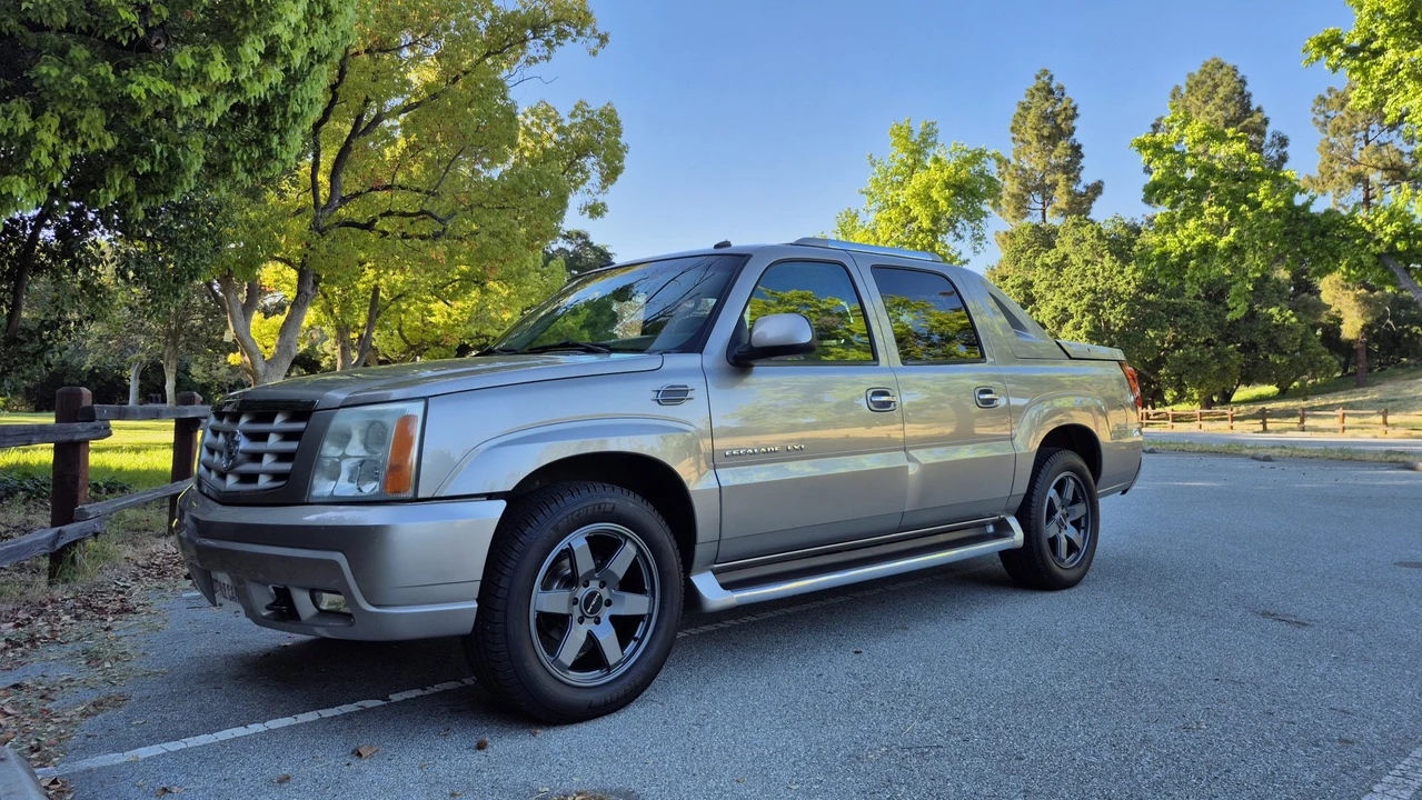 2003 Cadillac Escalade & EXT 2nd Gen - Image 8 of 31