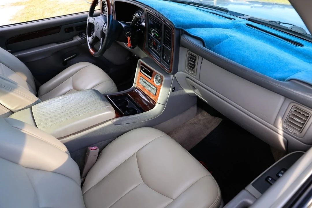 2003 Cadillac Escalade & EXT 2nd Gen - Image 16 of 21