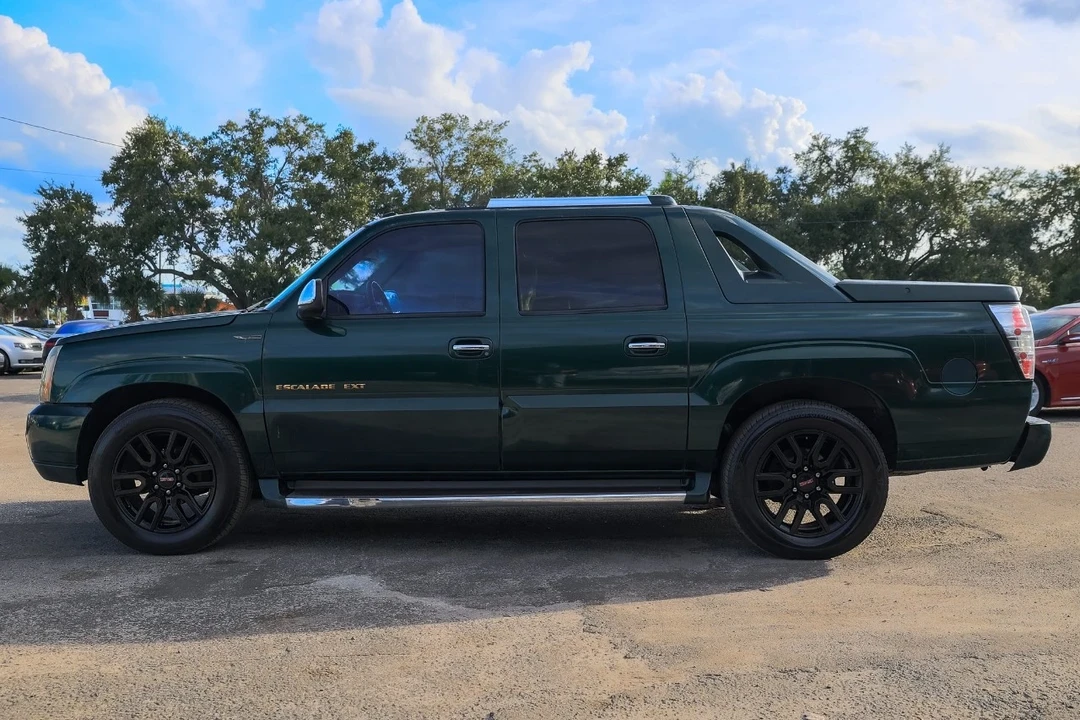 2003 Cadillac Escalade & EXT 2nd Gen - Image 3 of 12