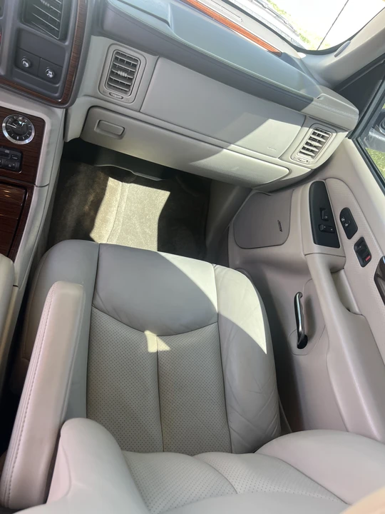 2003 Cadillac Escalade & EXT 2nd Gen - Image 27 of 31