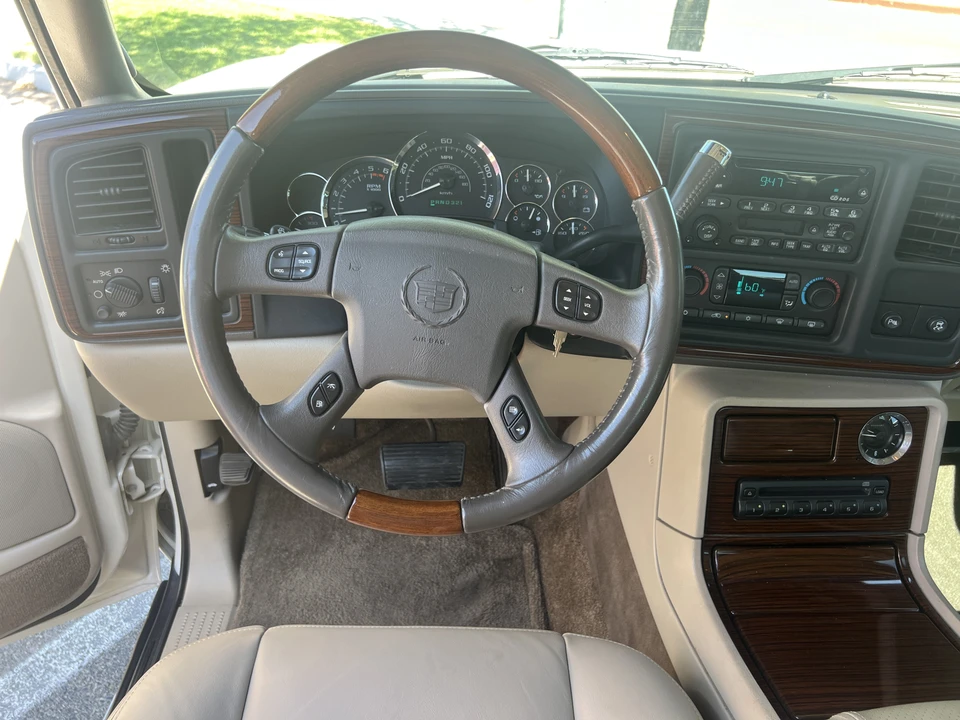 2003 Cadillac Escalade & EXT 2nd Gen - Image 25 of 31