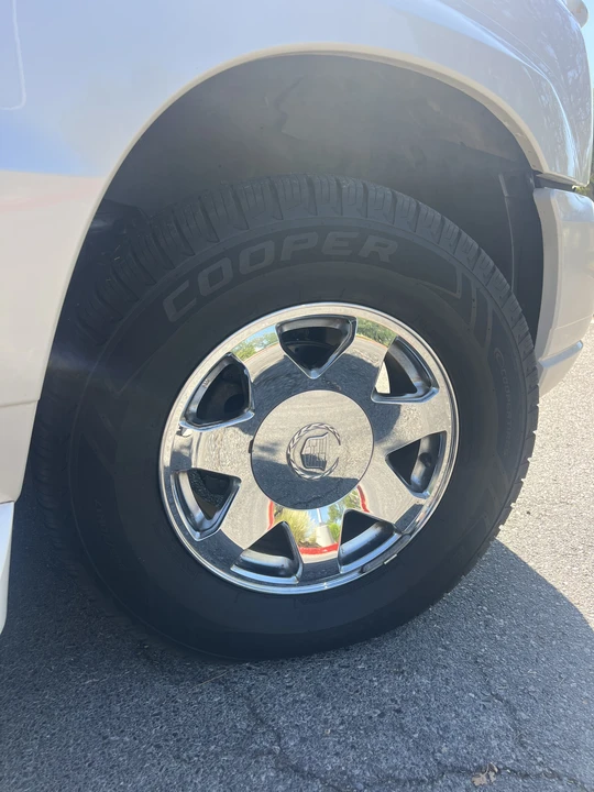 2003 Cadillac Escalade & EXT 2nd Gen - Image 15 of 31