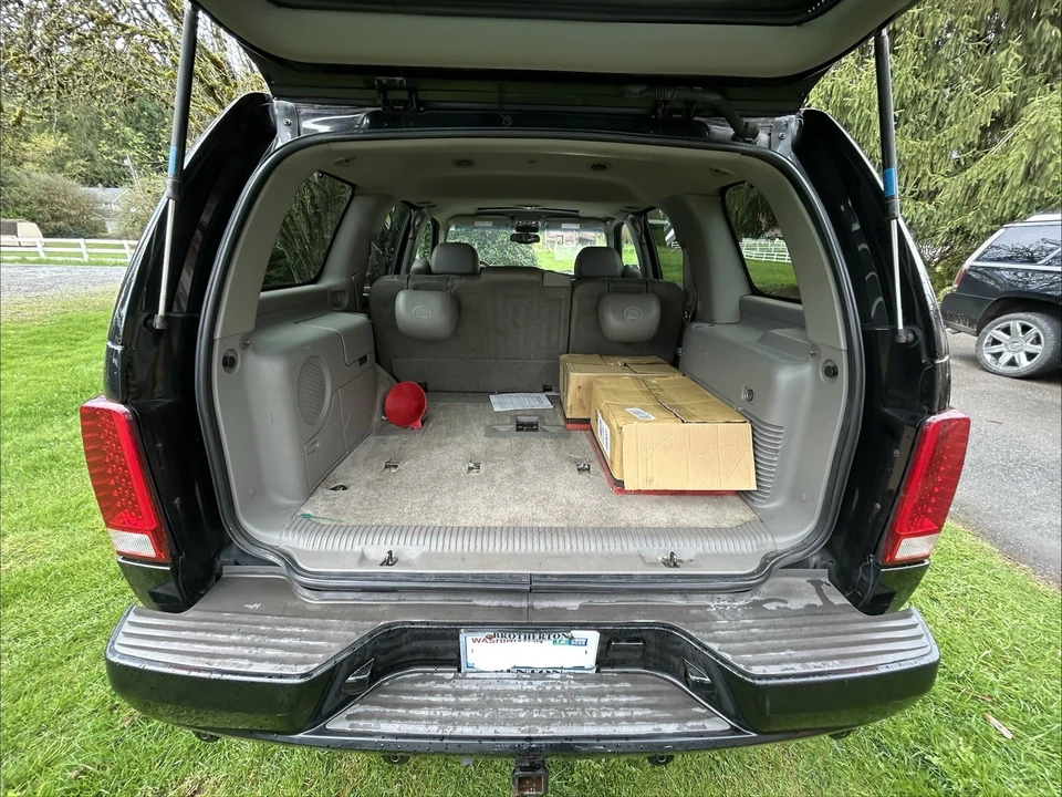2003 Cadillac Escalade & EXT 2nd Gen - Image 10 of 11