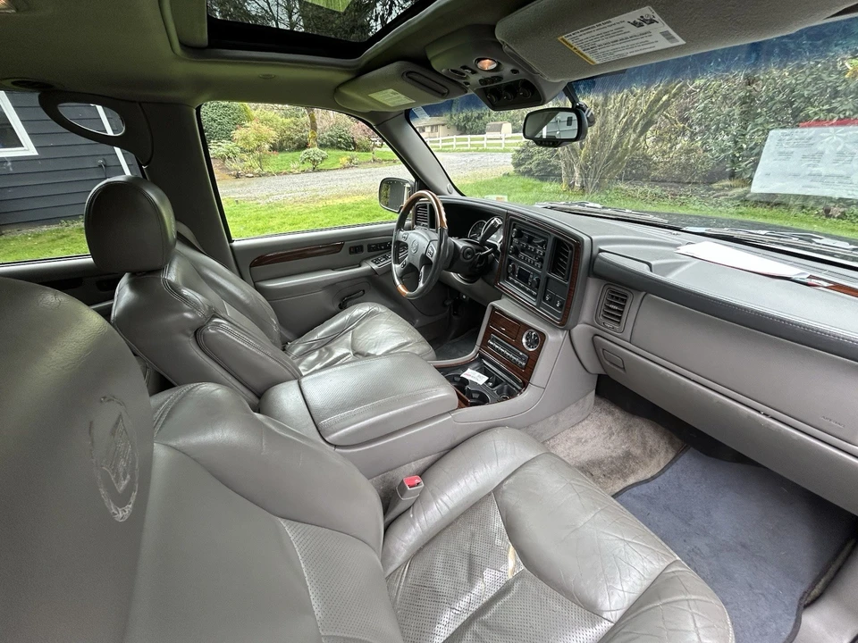 2003 Cadillac Escalade & EXT 2nd Gen - Image 7 of 11