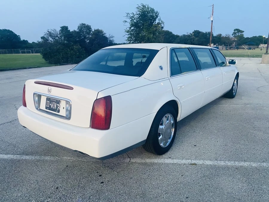 2003 Cadillac DeVille 8th Gen - Image 3 of 19