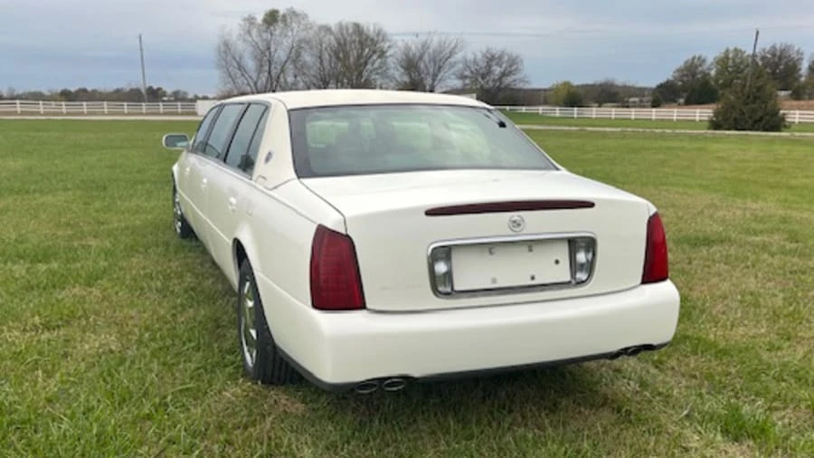 2003 Cadillac DeVille 8th Gen - Image 5 of 18