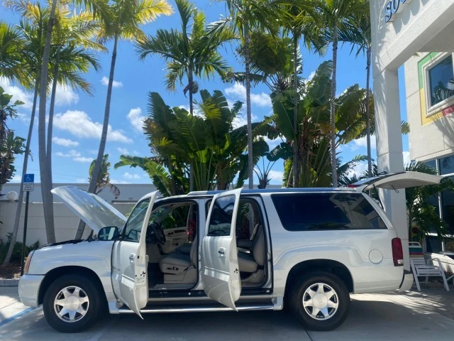 2003 Cadillac Escalade & EXT 2nd Gen - Image 9 of 21