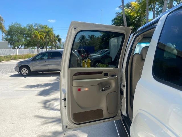 2003 Cadillac Escalade & EXT 2nd Gen - Image 14 of 21