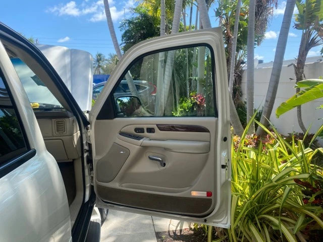 2003 Cadillac Escalade & EXT 2nd Gen - Image 11 of 21