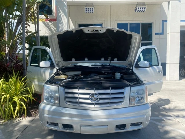 2003 Cadillac Escalade & EXT 2nd Gen - Image 18 of 21
