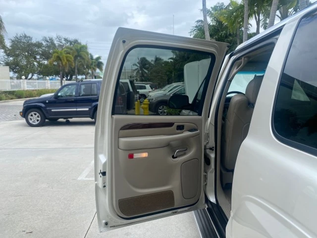 2003 Cadillac Escalade & EXT 2nd Gen - Image 14 of 21