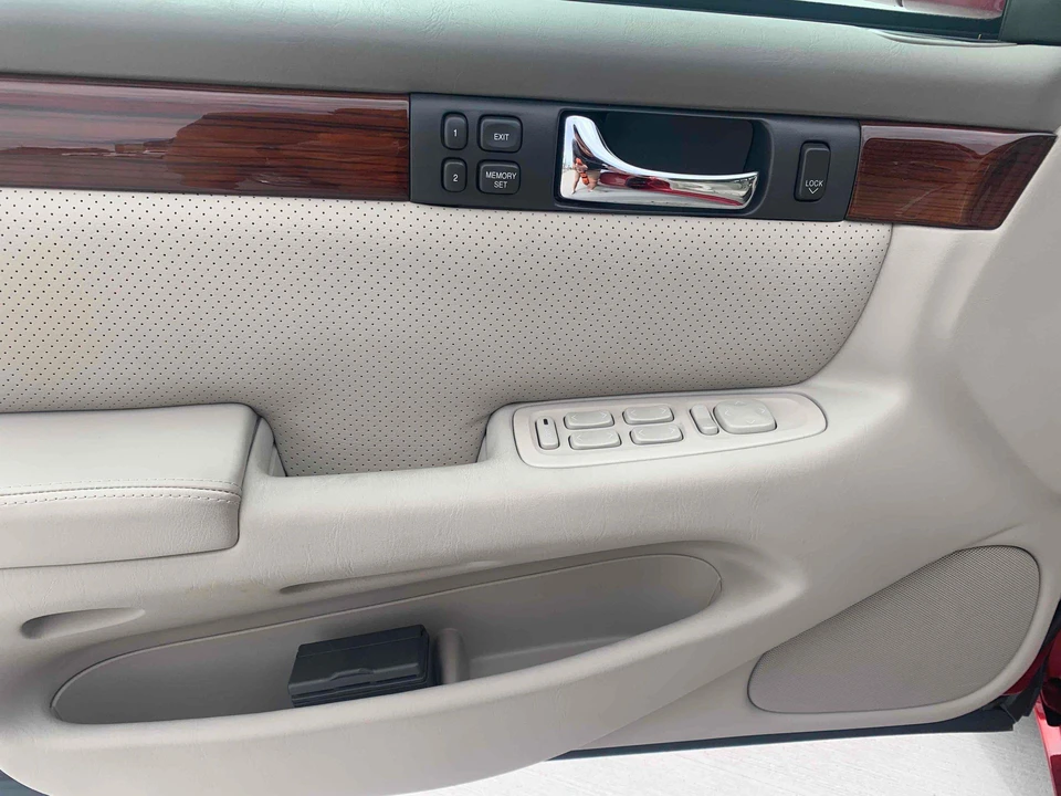 2003 Cadillac Seville - Image 25 of 31