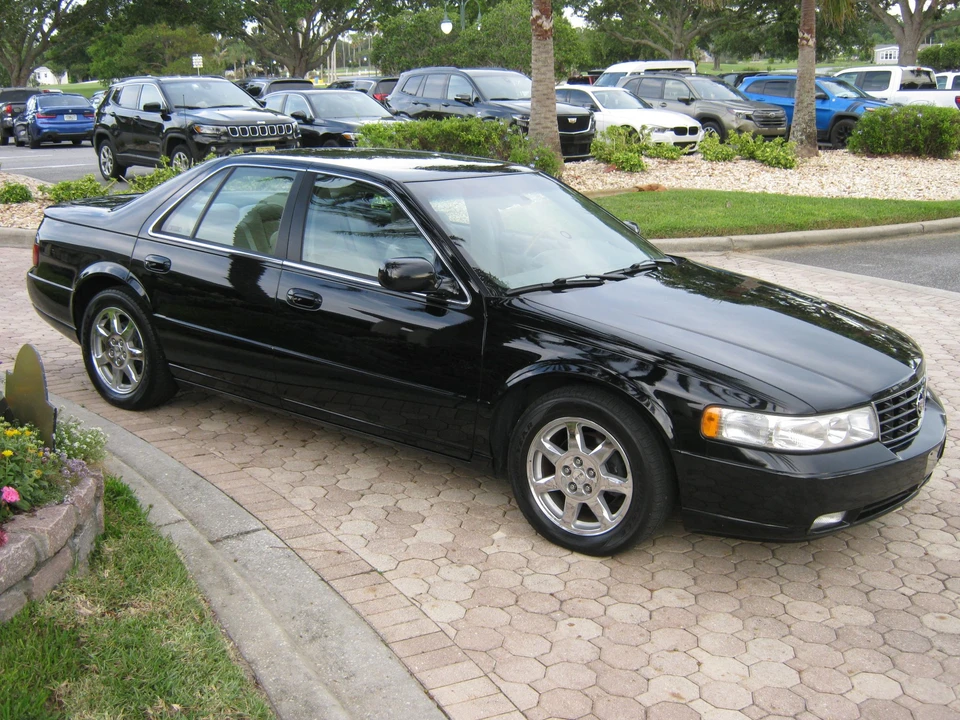 2003 Cadillac Seville - Image 2 of 31