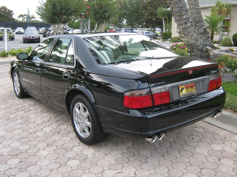 2003 Cadillac Seville - Image 8 of 31