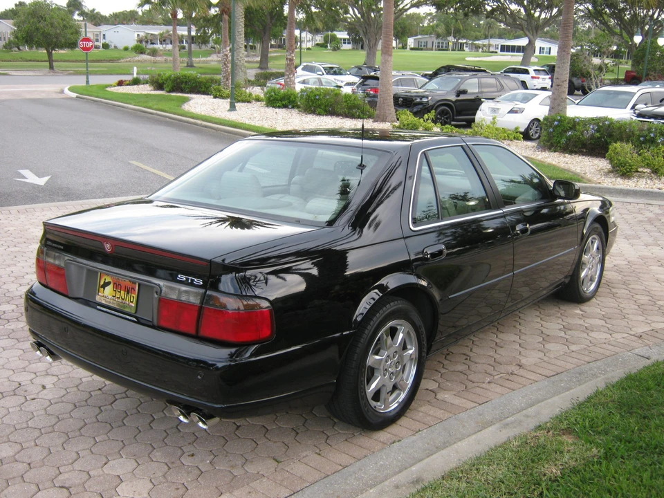 2003 Cadillac Seville - Image 11 of 31