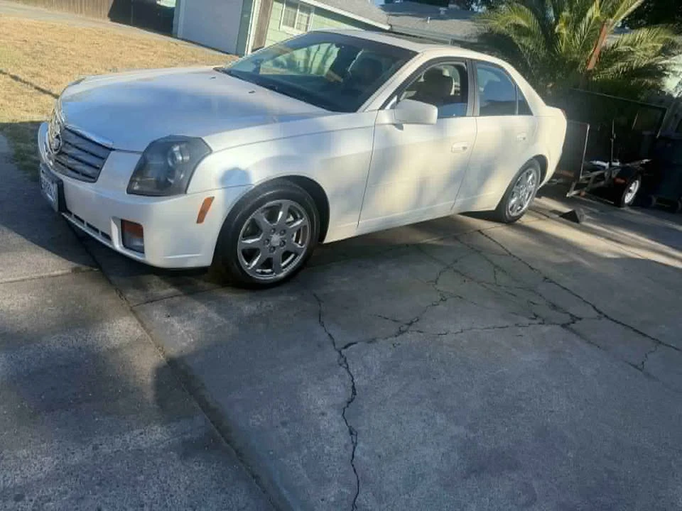 2003 Cadillac CTS 1st Gen - Image 9 of 11