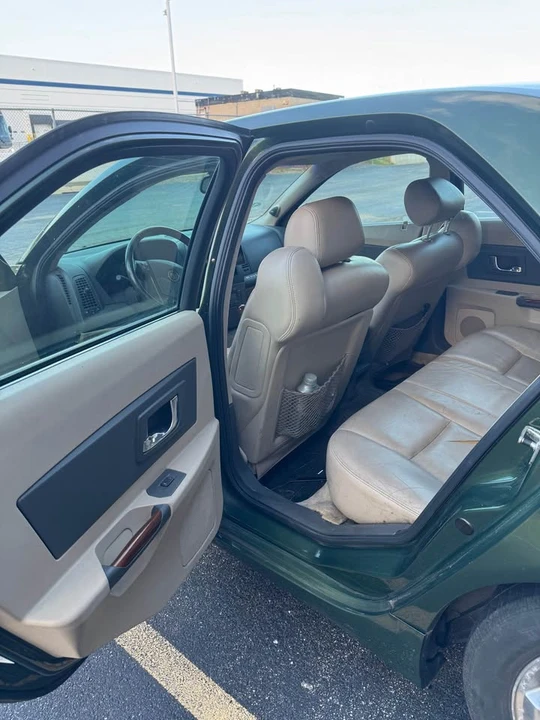 2003 Cadillac CTS 1st Gen - Image 6 of 12