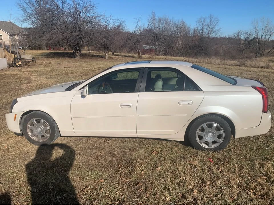 2003 Cadillac CTS 1st Gen - Image 6 of 11
