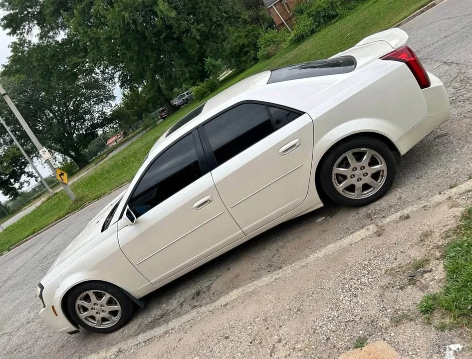 2003 Cadillac CTS 1st Gen - Image 4 of 5