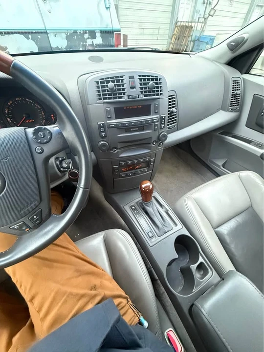 2003 Cadillac CTS 1st Gen - Image 4 of 8
