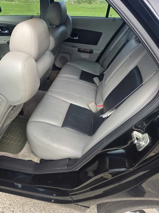 2003 Cadillac CTS 1st Gen - Image 10 of 11