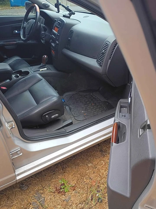 2003 Cadillac CTS 1st Gen - Image 6 of 8
