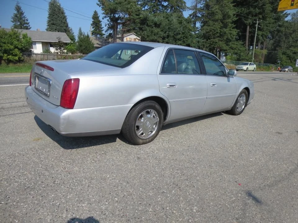 2003 Cadillac DeVille 8th Gen - Image 2 of 11