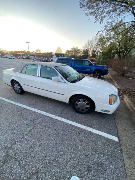 2003 Cadillac DeVille 8th Gen - Image 2 of 13