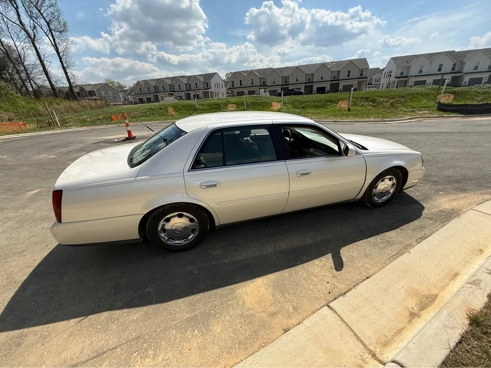 2003 Cadillac DeVille 8th Gen - Image 4 of 9