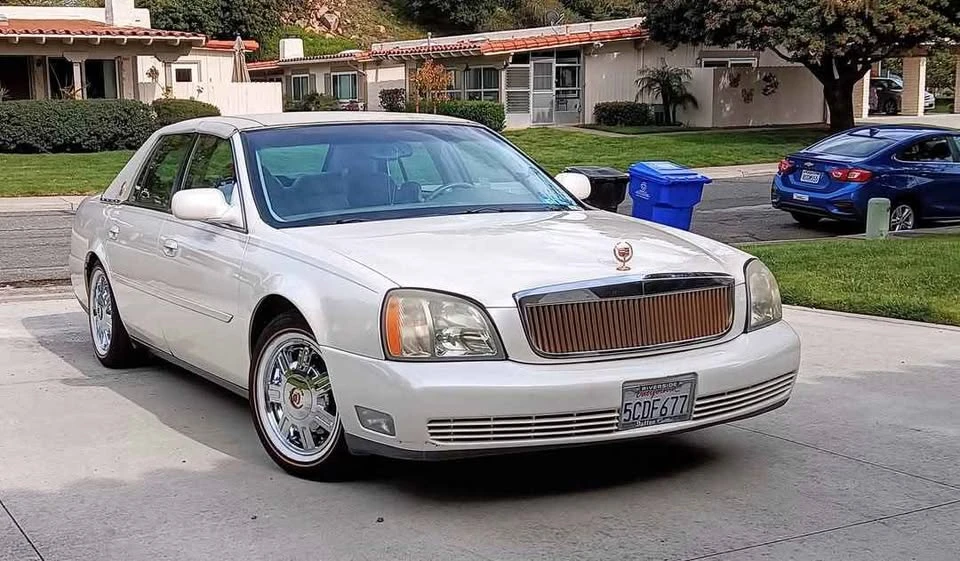 2003 Cadillac DeVille 8th Gen - Image 4 of 11