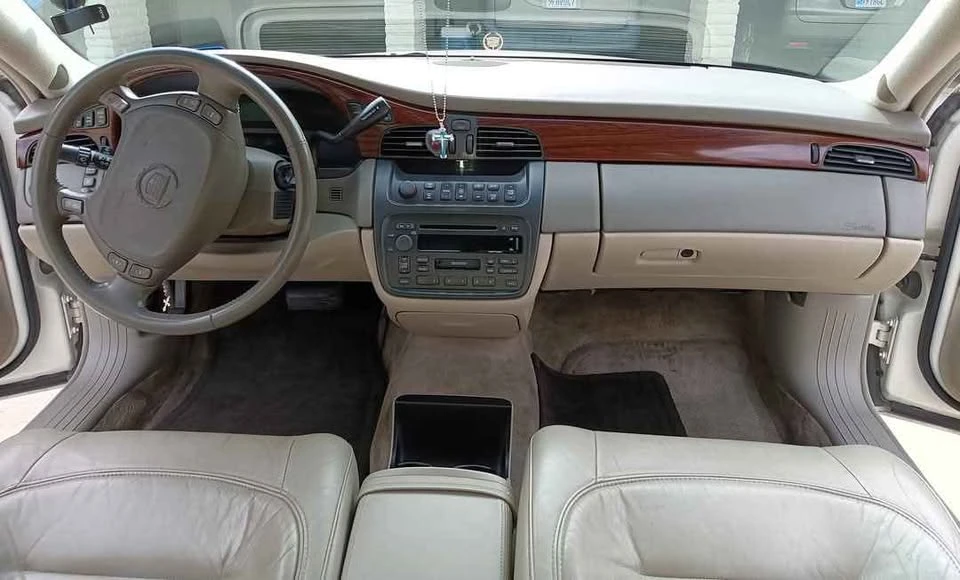 2003 Cadillac DeVille 8th Gen - Image 9 of 11
