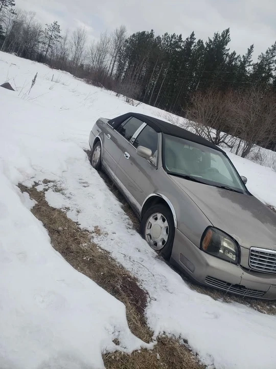2003 Cadillac DeVille 8th Gen - Image 2 of 4