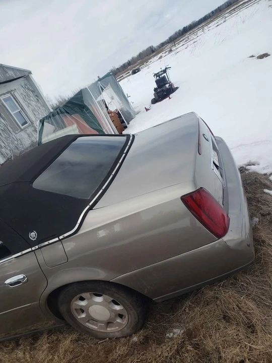 2003 Cadillac DeVille 8th Gen - Image 3 of 4
