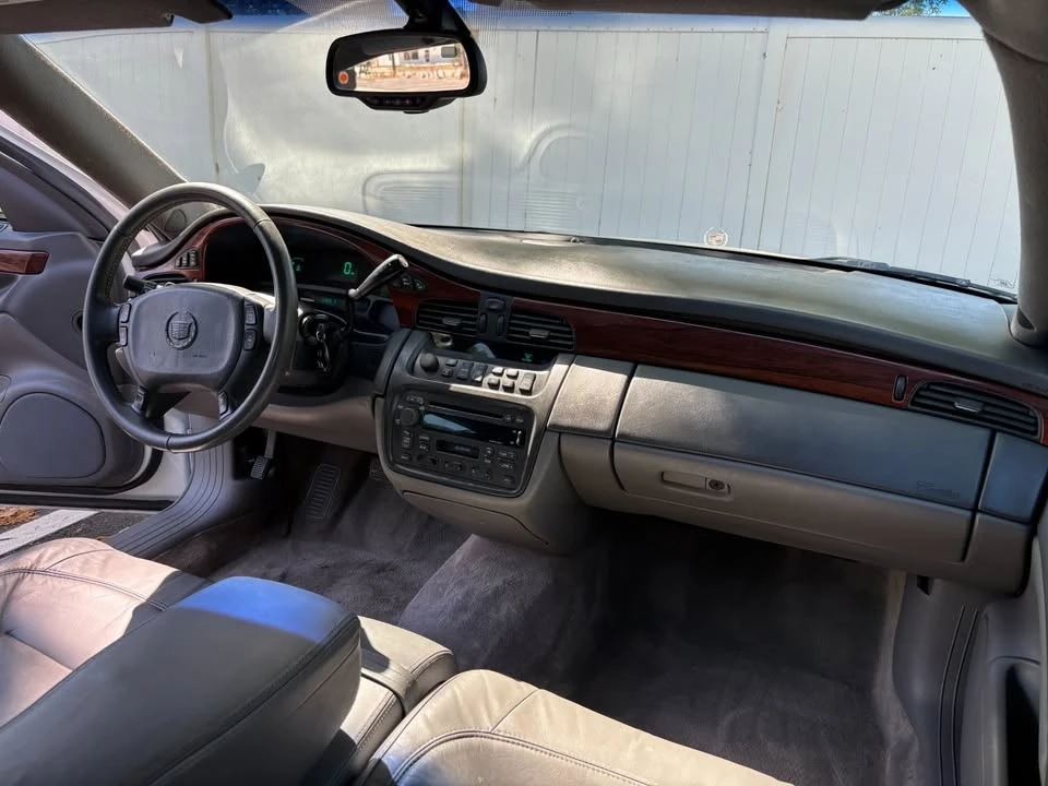 2003 Cadillac DeVille 8th Gen - Image 10 of 18