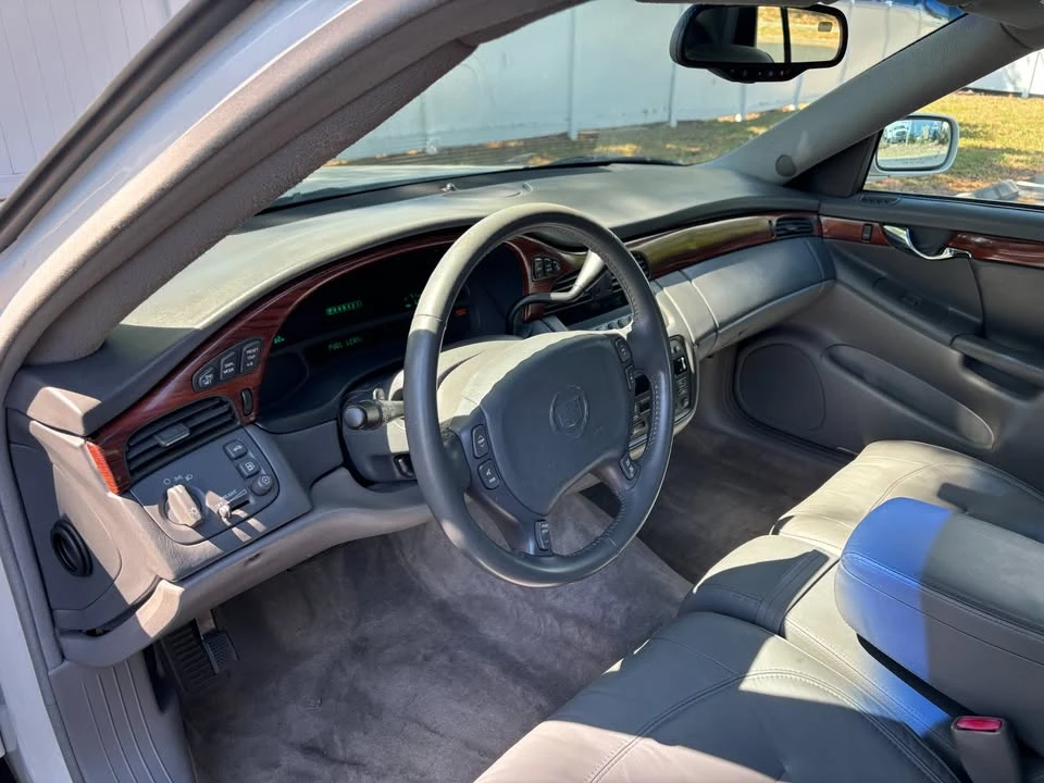2003 Cadillac DeVille 8th Gen - Image 15 of 18