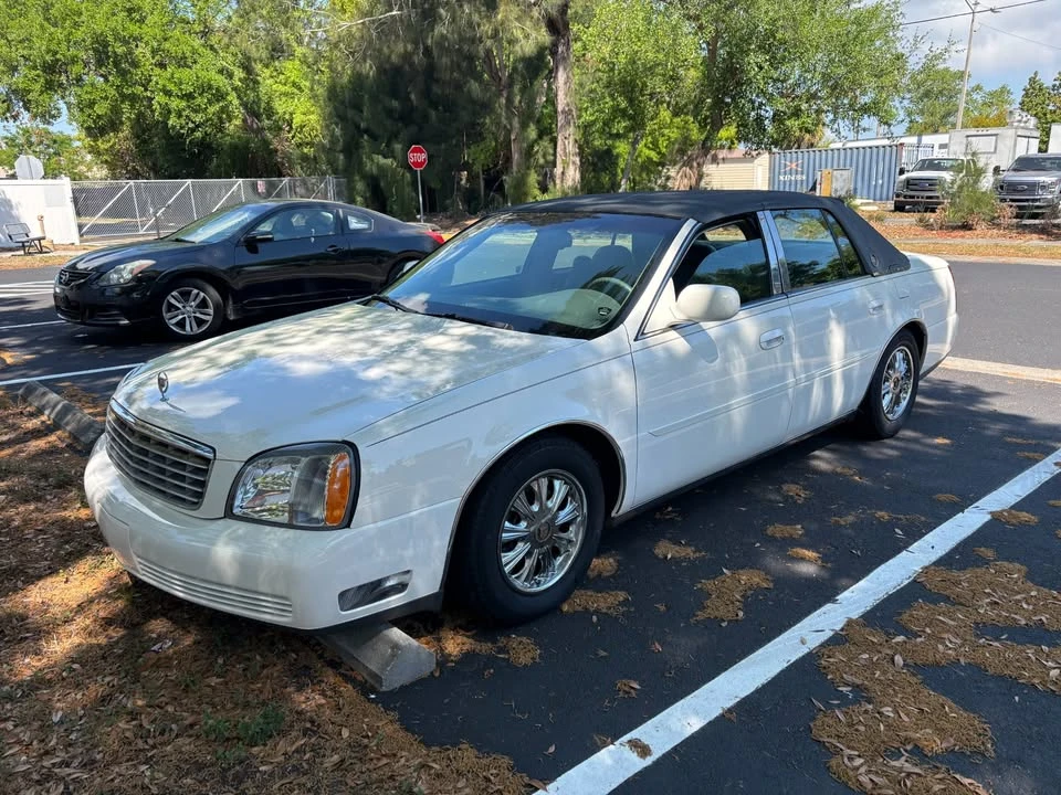 2003 Cadillac DeVille 8th Gen - Image 3 of 18