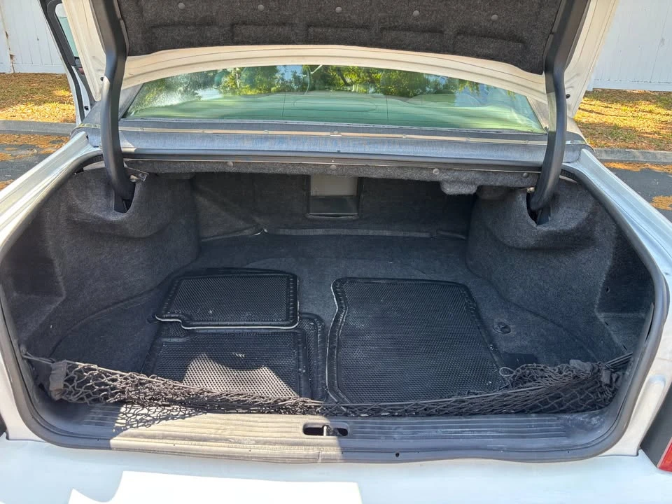 2003 Cadillac DeVille 8th Gen - Image 11 of 18