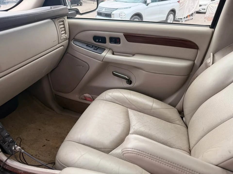 2003 Cadillac Escalade & EXT 2nd Gen - Image 11 of 14