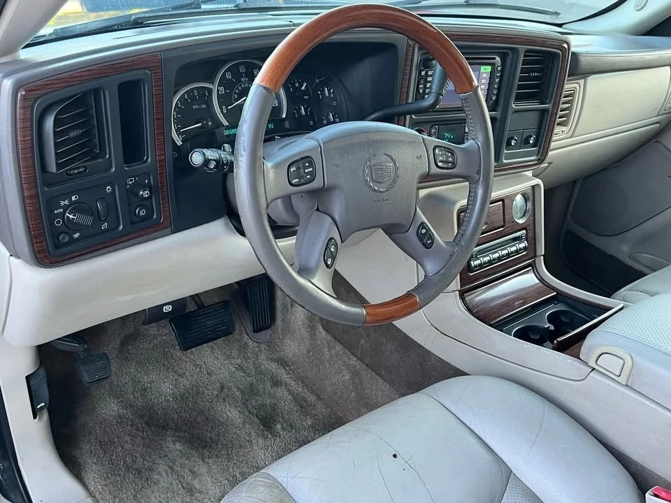 2003 Cadillac Escalade & EXT 2nd Gen - Image 12 of 20