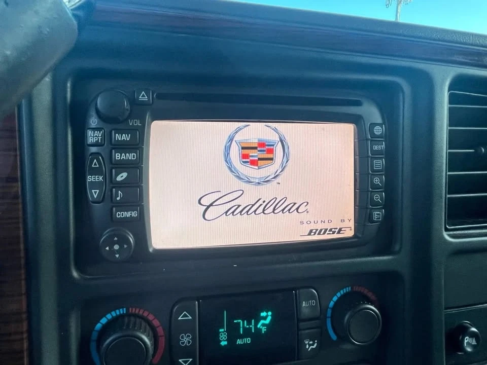2003 Cadillac Escalade & EXT 2nd Gen - Image 19 of 20
