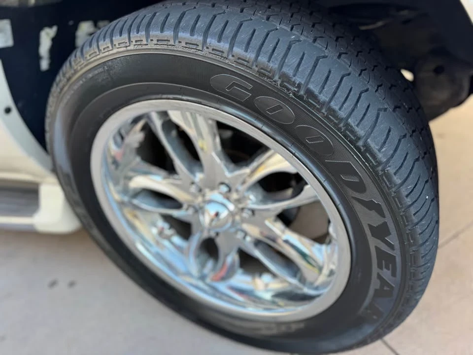 2003 Cadillac Escalade & EXT 2nd Gen - Image 8 of 20